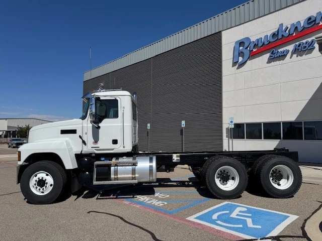 2026 Mack Pinnacle in Albuquerque, NM — photo 6