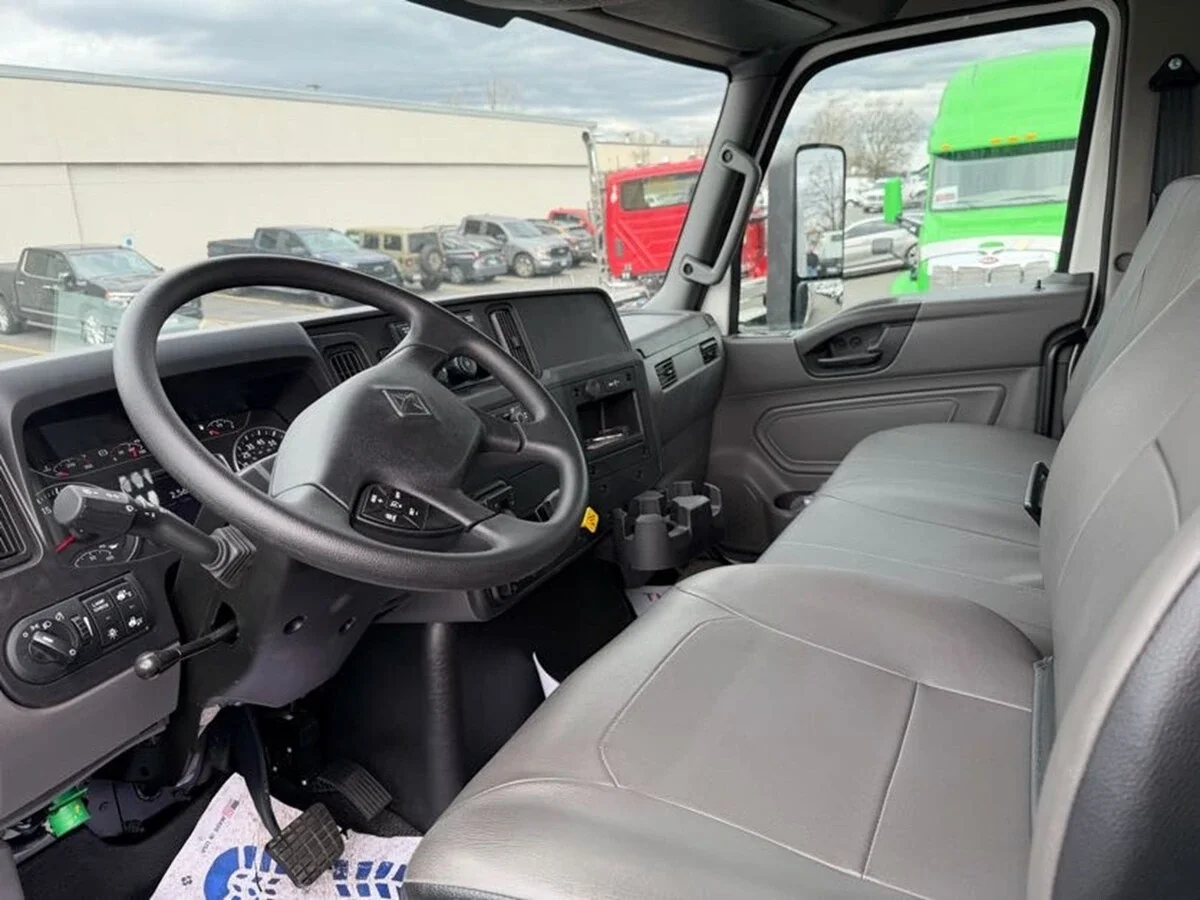 2025 International MV — photo 10