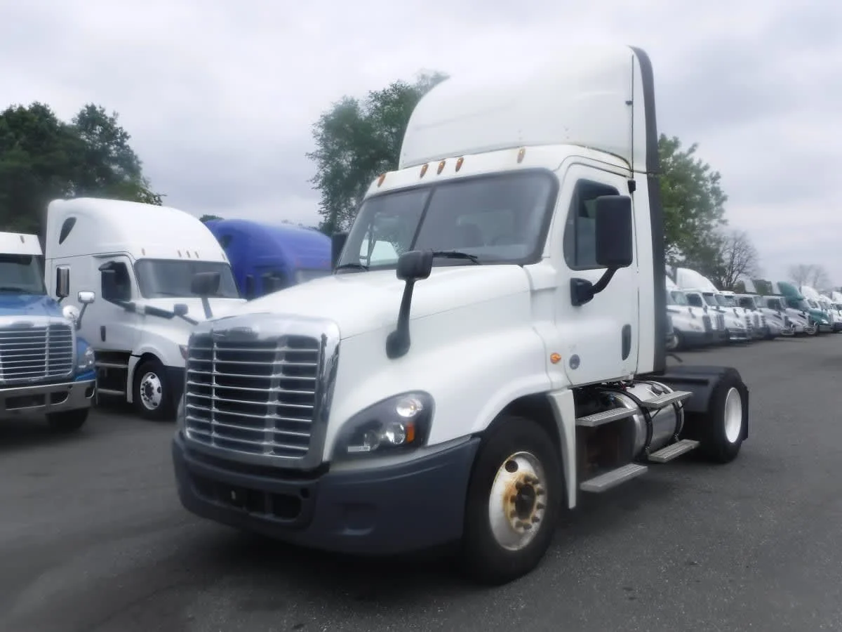 2018 Freightliner Cascadia in Springfield, MA