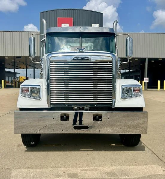 2014 Freightliner in Jackson — photo 2