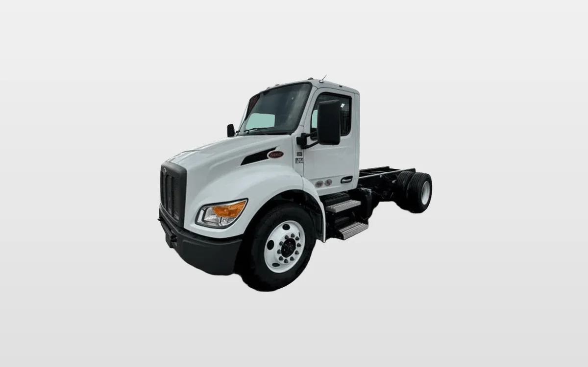2025 Peterbilt 536 - image 1
