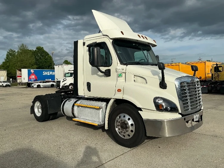 2017 Freightliner Cascadia in Hammond, LA