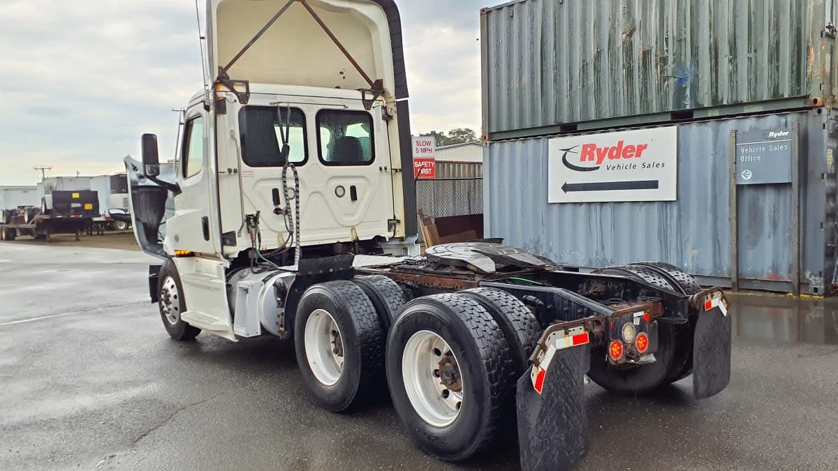 2021 Freightliner in Springfield, MA — photo 6