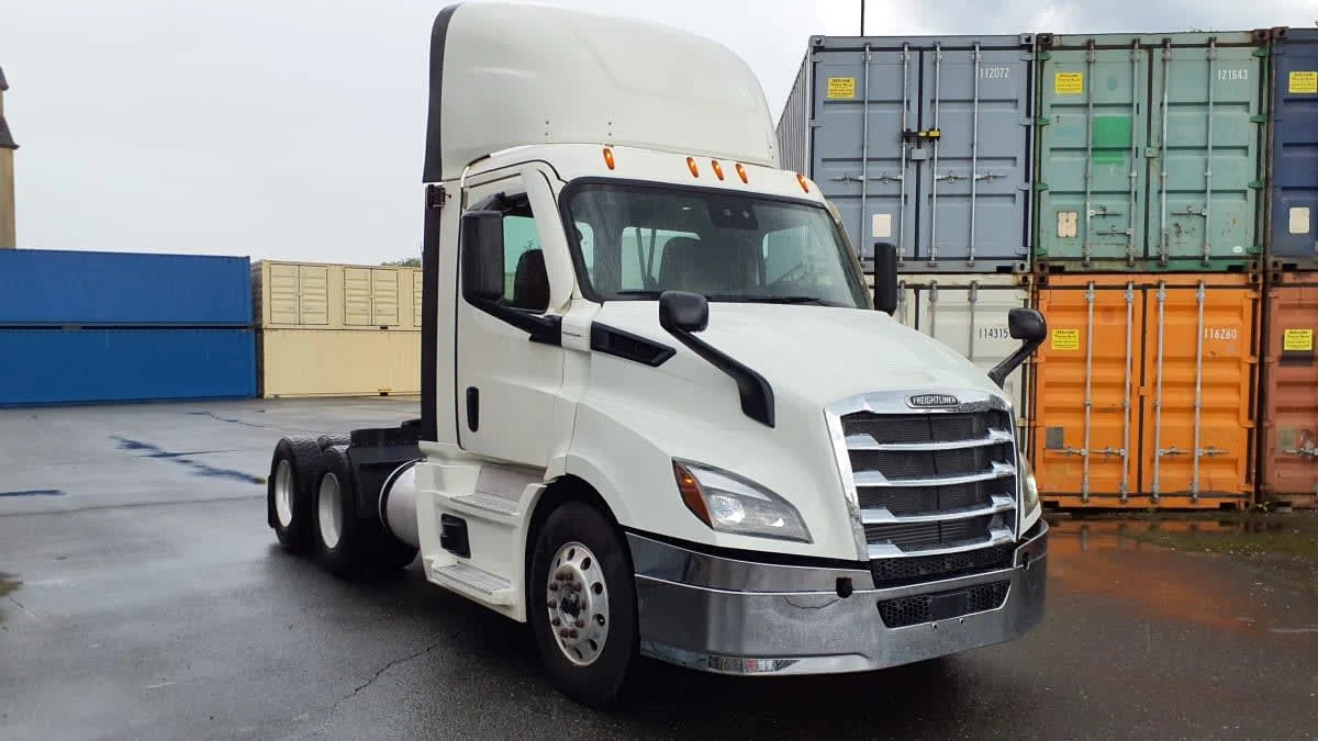 2021 Freightliner in Springfield, MA — photo 3