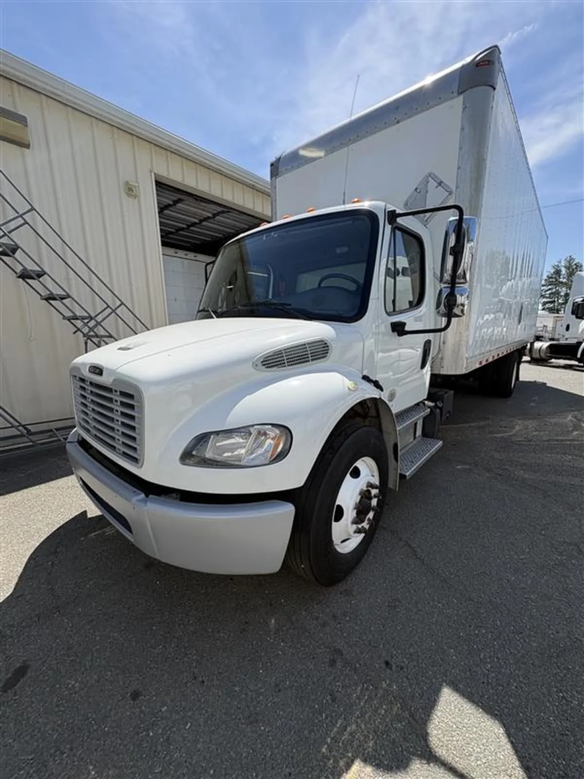 2019 Freightliner M2 106