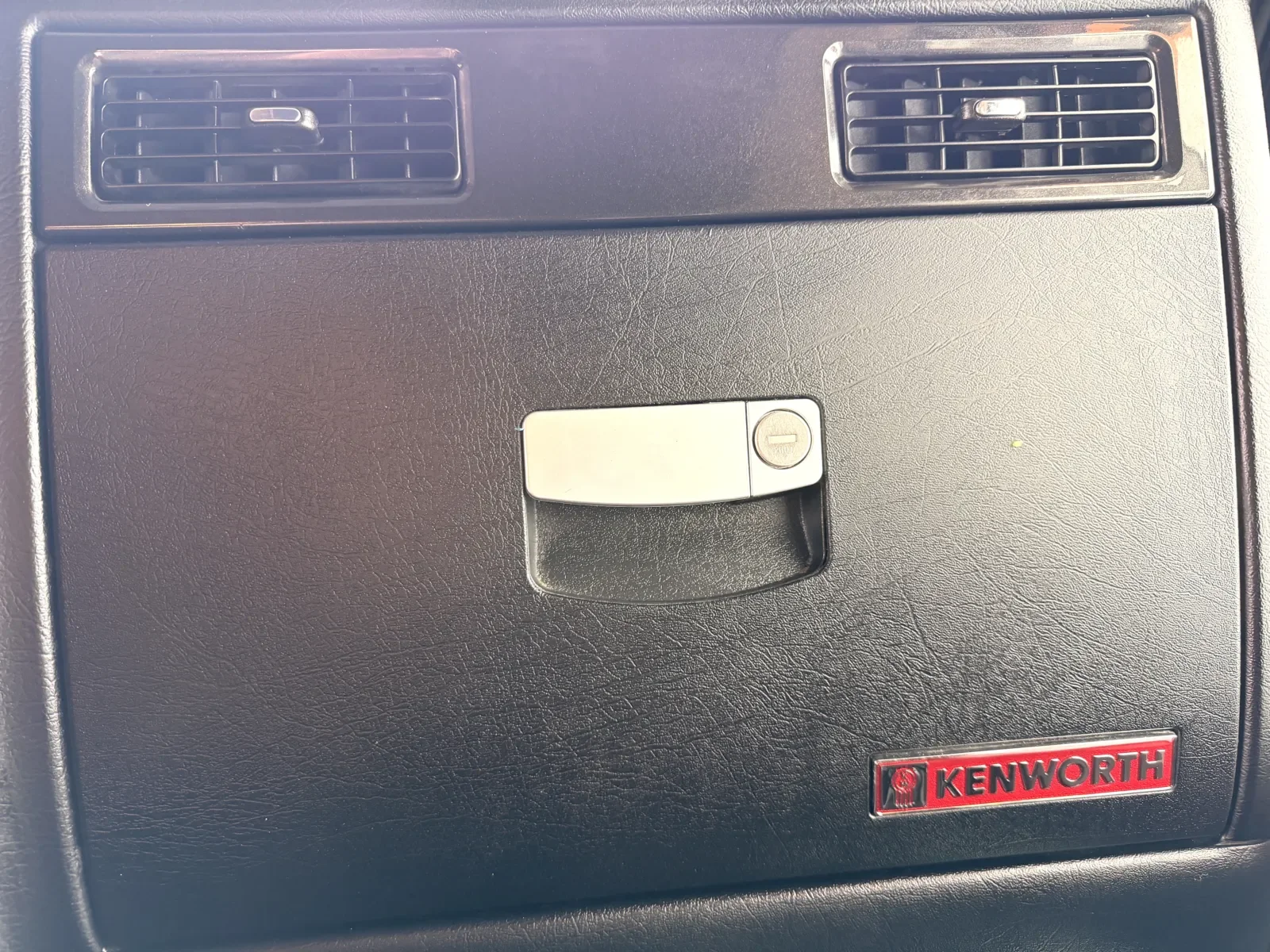 2019 Kenworth W900 in Greer, SC — photo 19