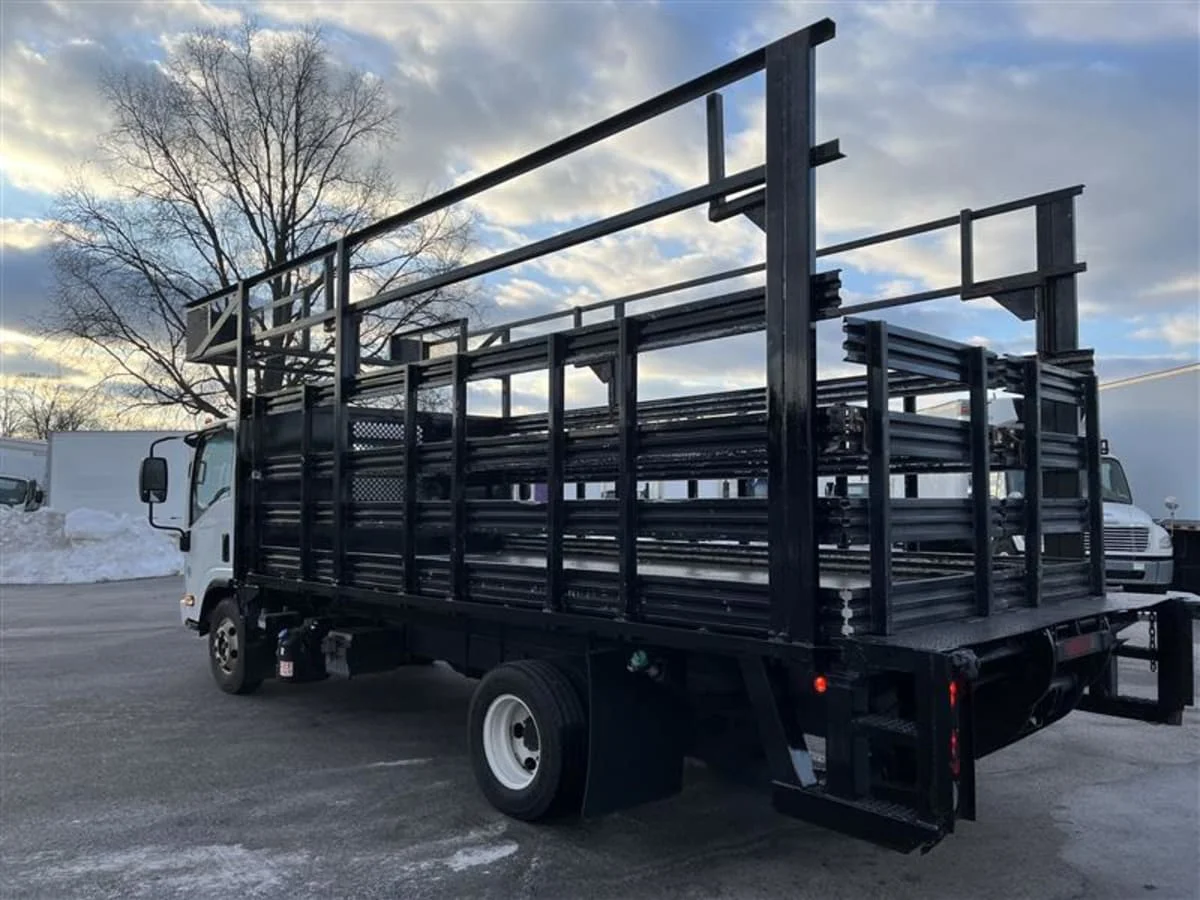 2018 Isuzu NPR - image 6