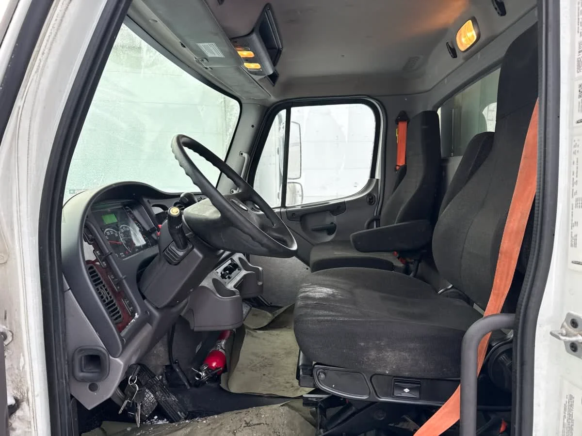 2020 Freightliner M2 106 in Taylor, MI — photo 8