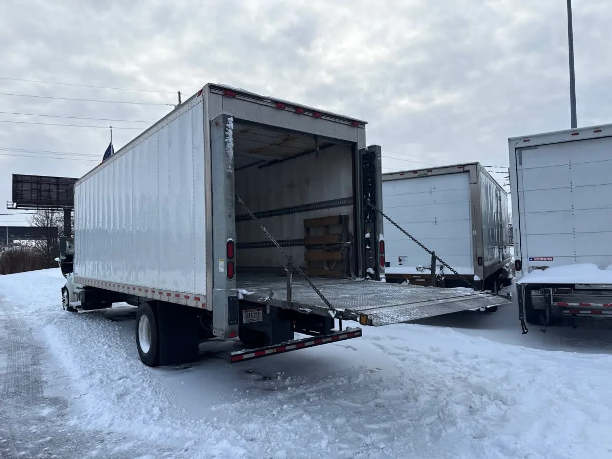 2020 Freightliner M2 106 in Taylor, MI — photo 15