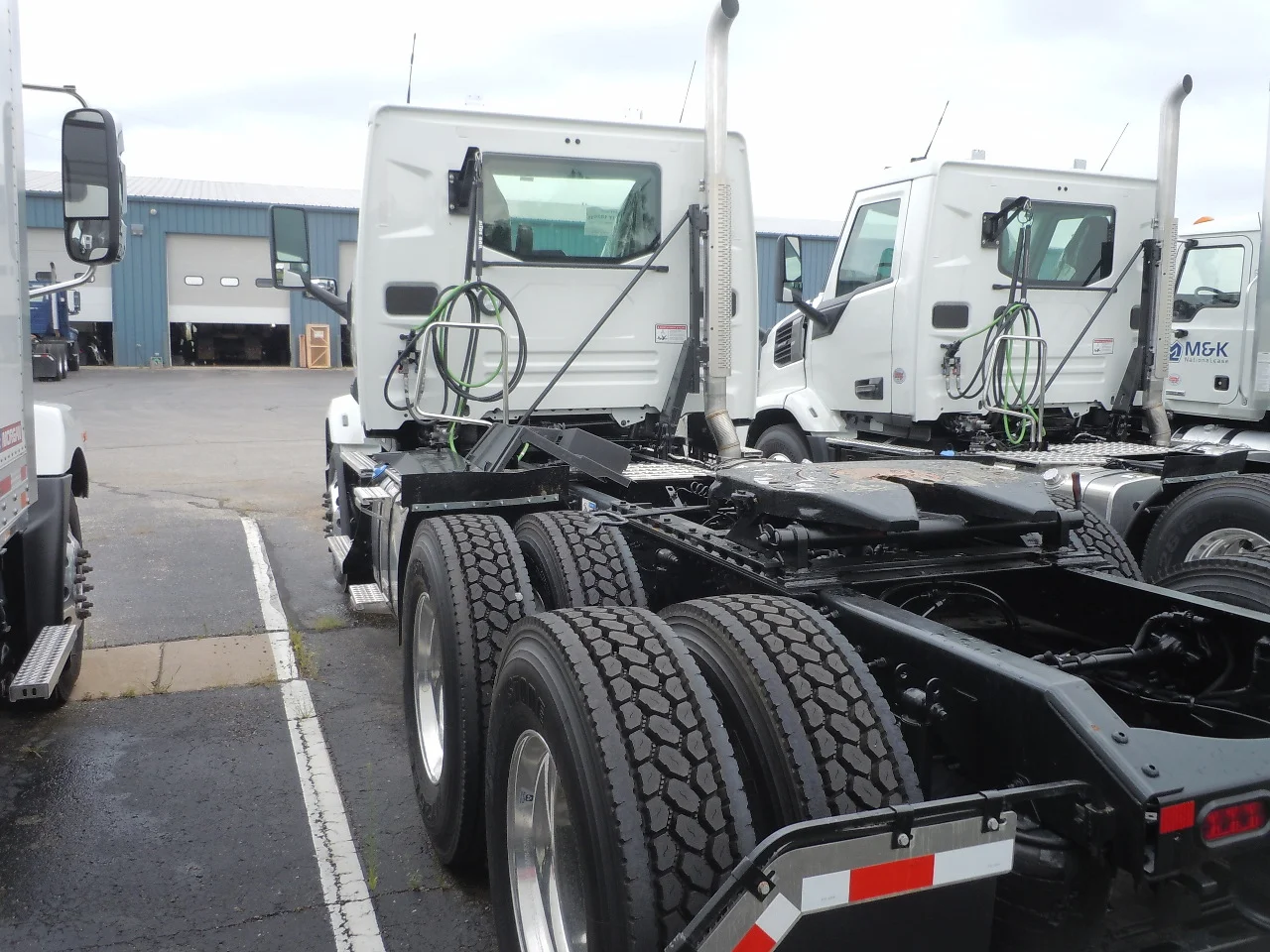 2027 Mack Anthem in South Bend, IN — photo 2