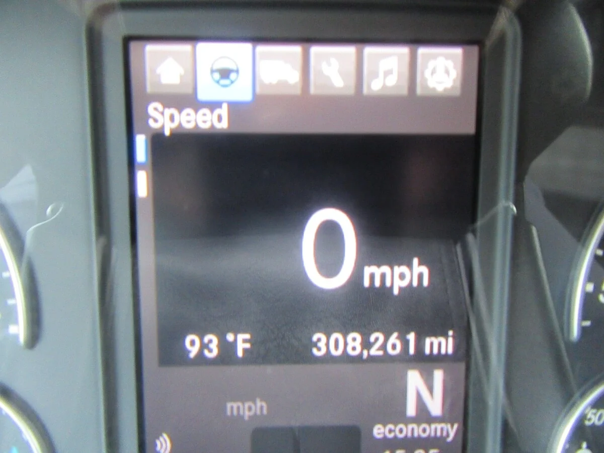 2025 Freightliner Cascadia - image 19