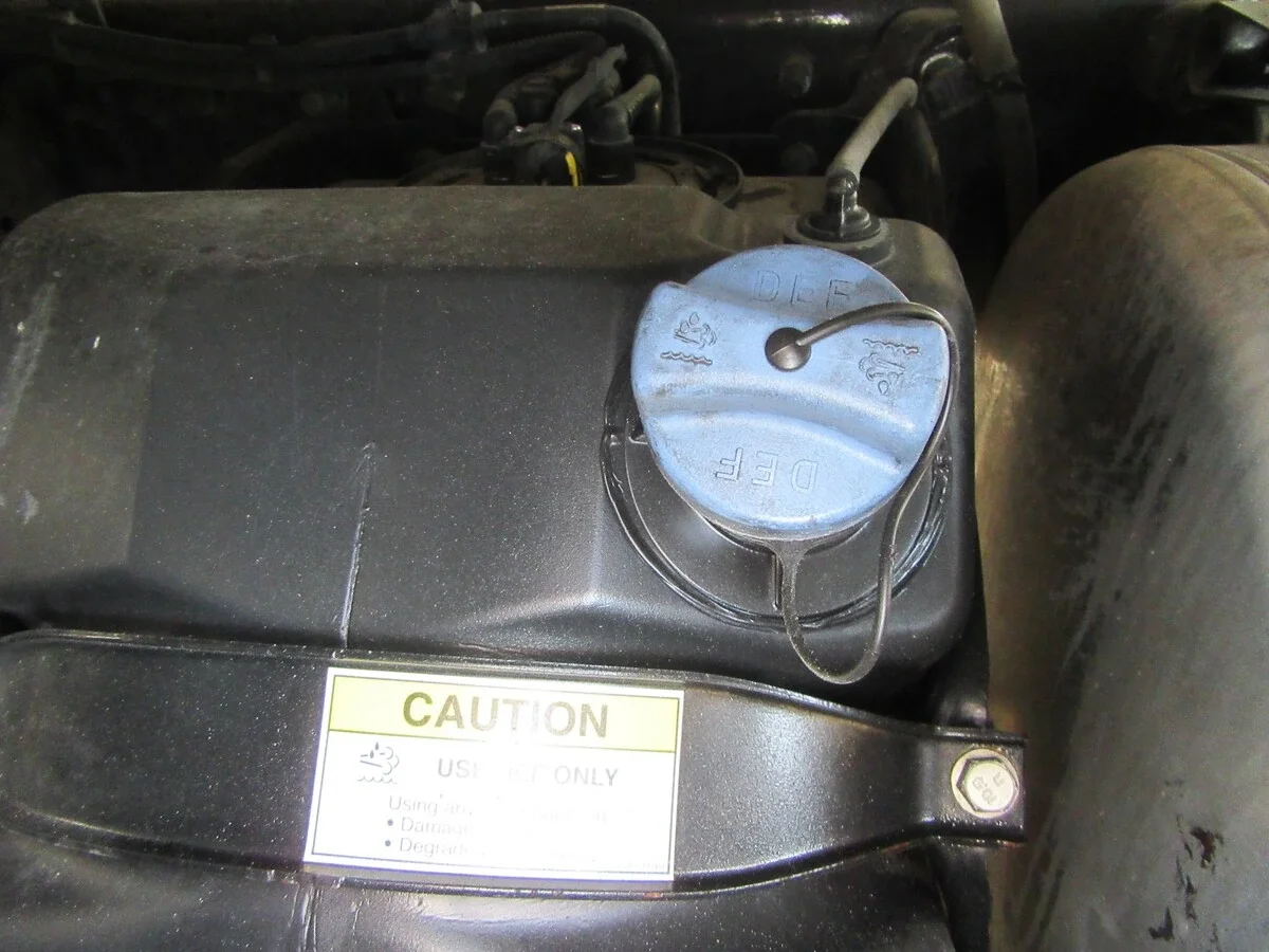 2025 Freightliner Cascadia - image 9