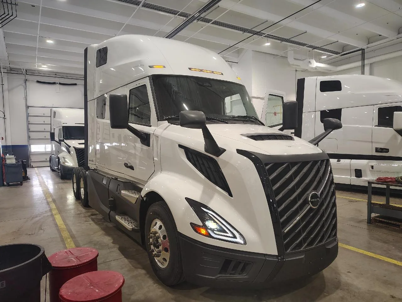 2026 Volvo in Amherst, OH — photo 2