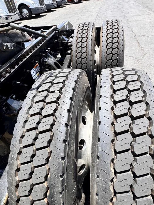 2021 Peterbilt 579 — photo 14