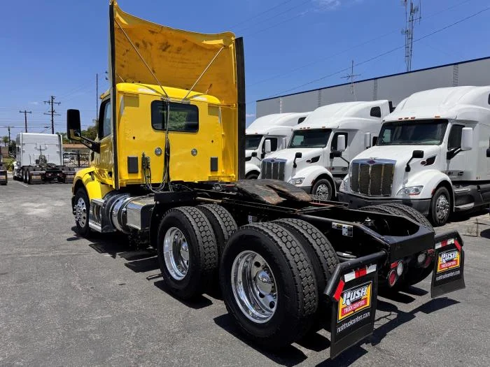 2021 Peterbilt 579 — photo 8