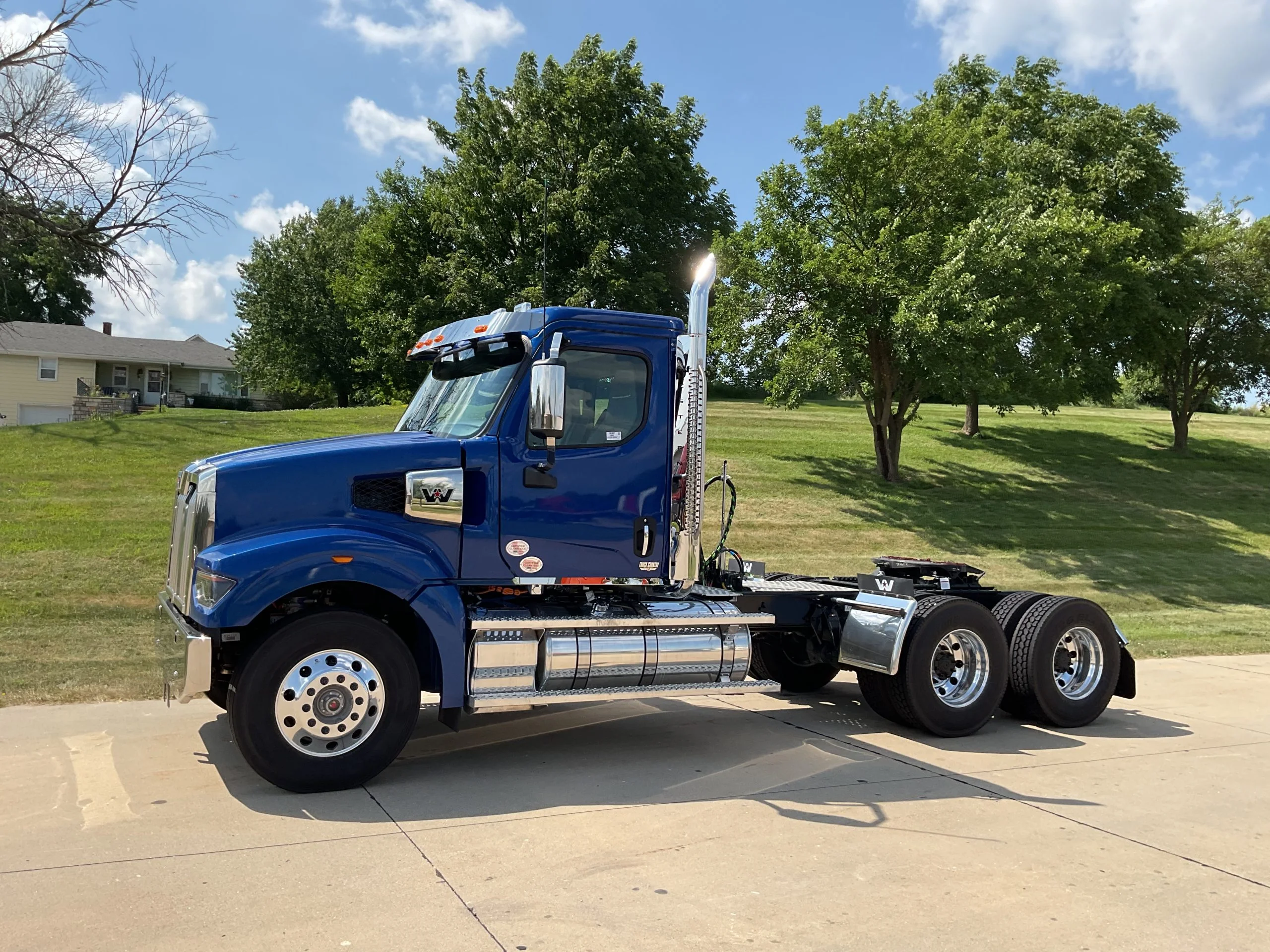2027 Western Star in Cedar Rapids, IA — photo 6