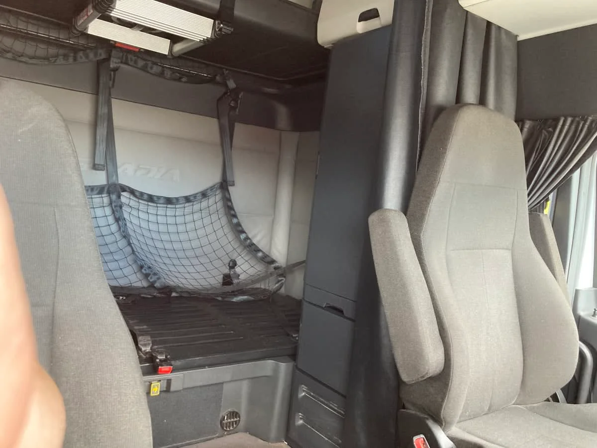 2021 Freightliner Cascadia in Springfield, MA — photo 15