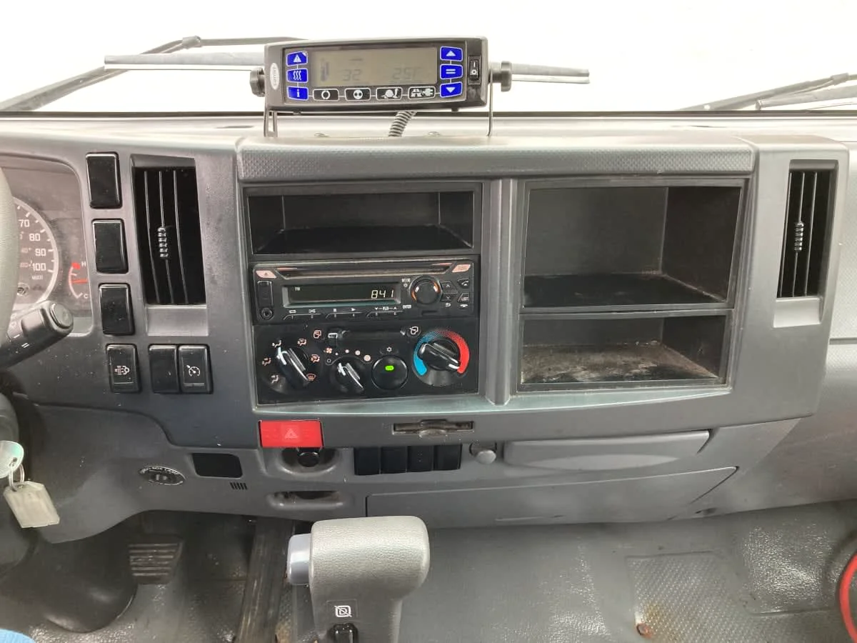 2020 Isuzu NRR - image 13