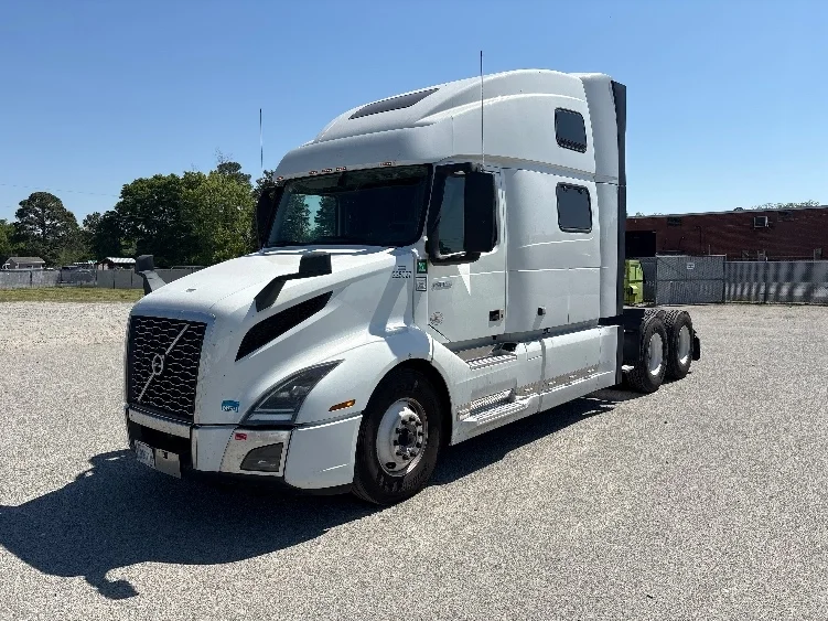 2023 Volvo in Goldsboro, NC — photo 3