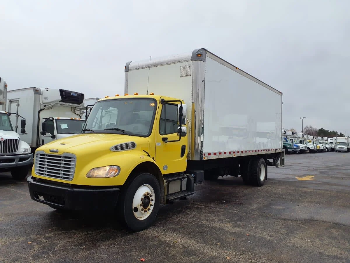 2016 Freightliner M2 106 in Bolingbrook, IL