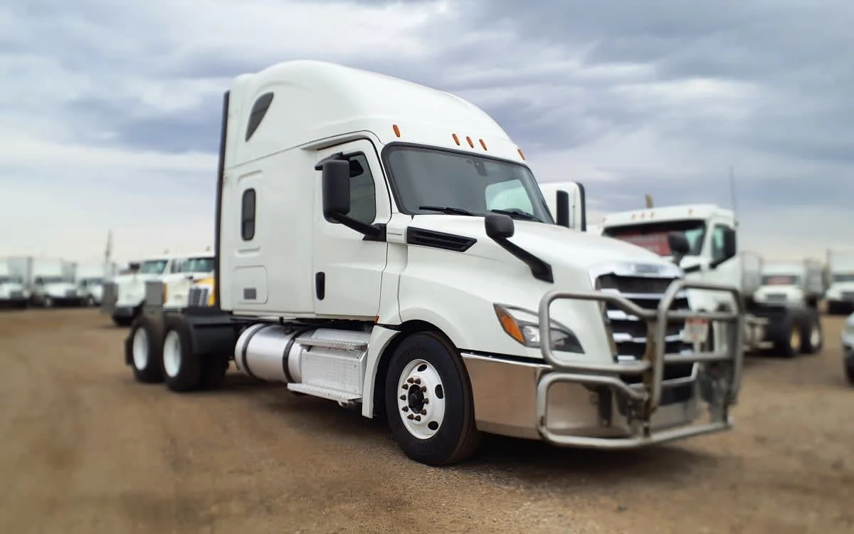 2020 Freightliner Cascadia in Commerce City, CO — photo 3