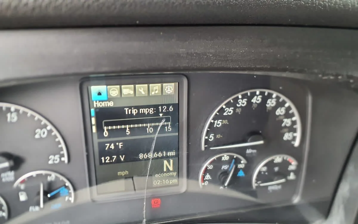 2020 Freightliner Cascadia in Commerce City, CO — photo 14