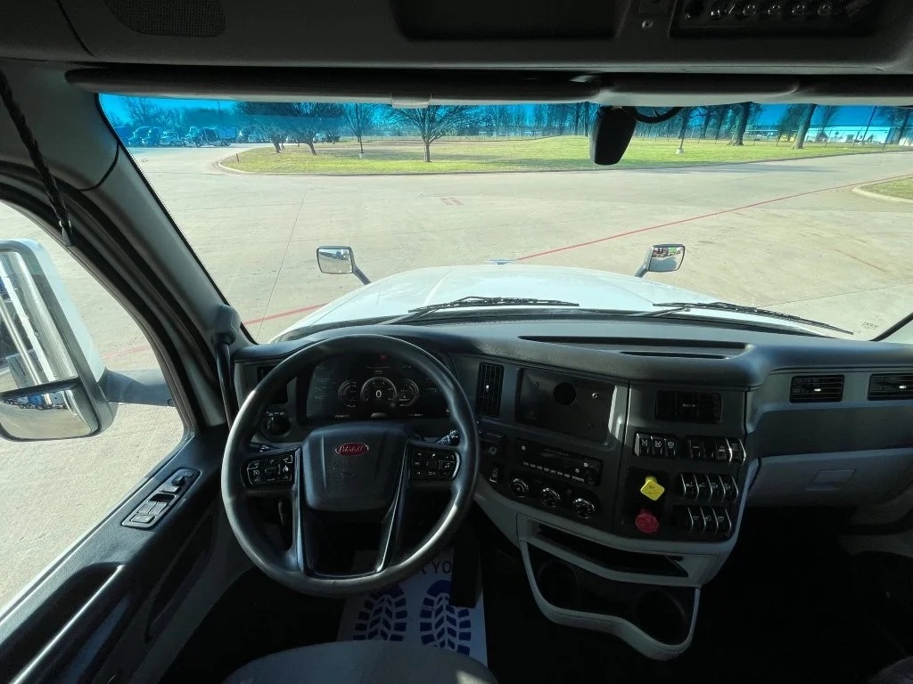 2022 Peterbilt 567 - image 12