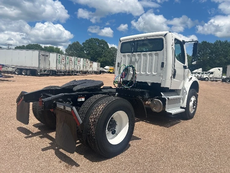 2021 Freightliner eM2 in Jackson, MS — photo 7
