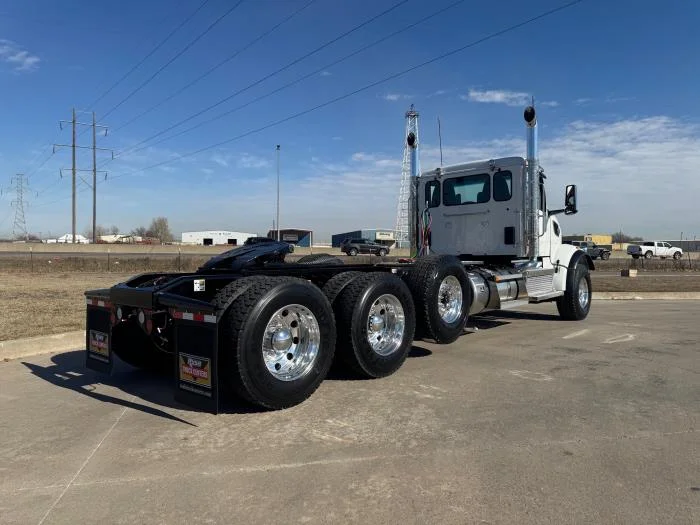 2027 Peterbilt 567 — photo 7