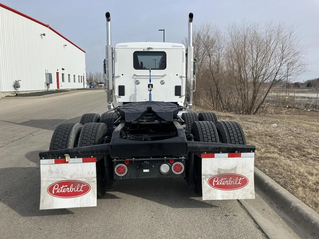 2027 Peterbilt 589 in Rochester, MN — photo 5