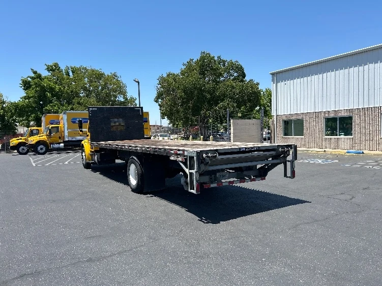 2020 Freightliner eM2 in Ceres, CA — photo 6