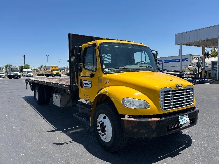 2020 Freightliner eM2