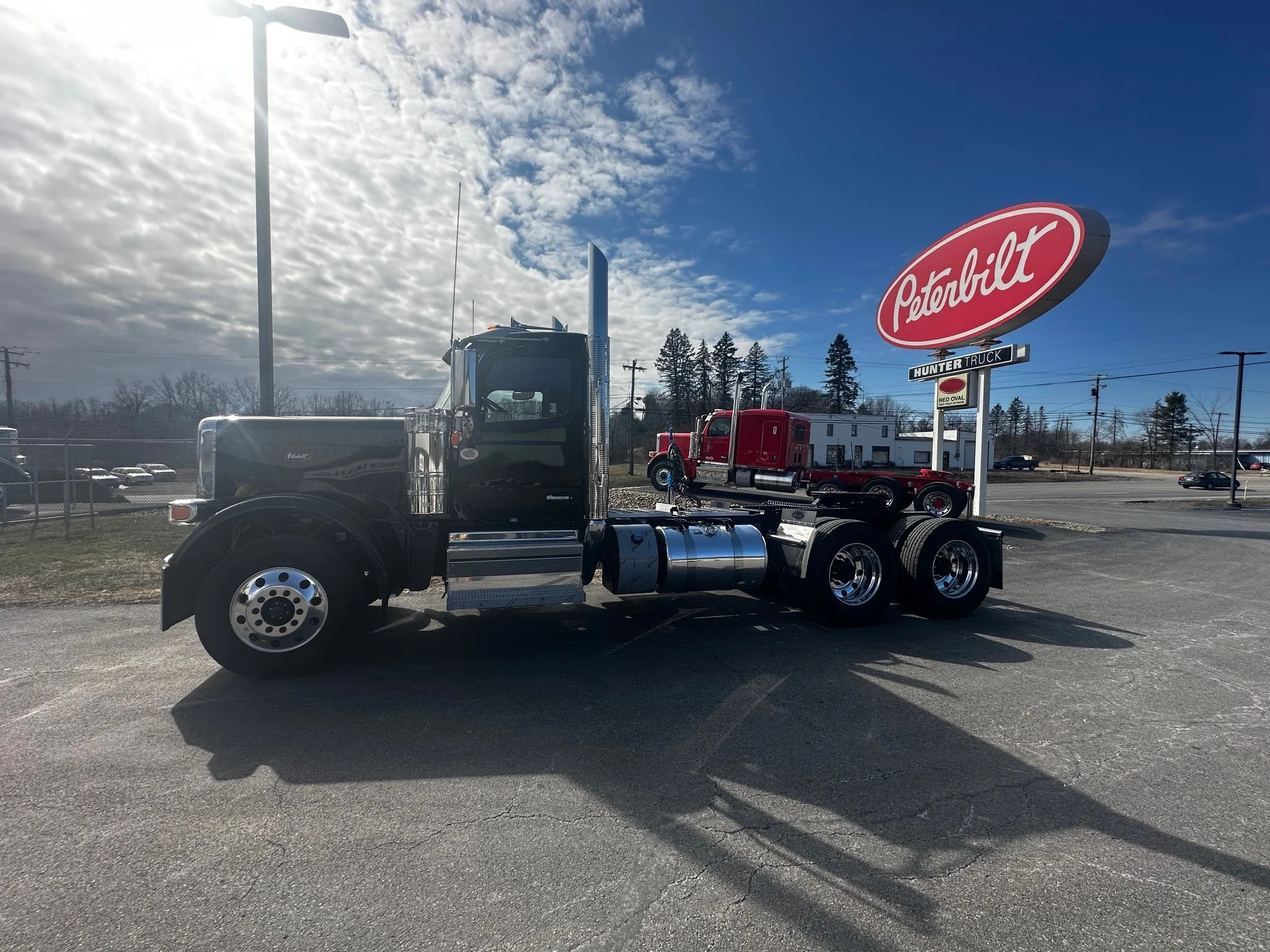 2027 Peterbilt 589 - image 13