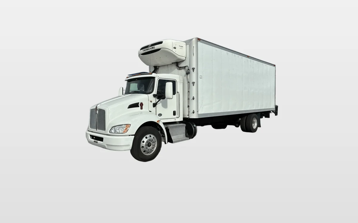 2022 Kenworth T370 - image 1