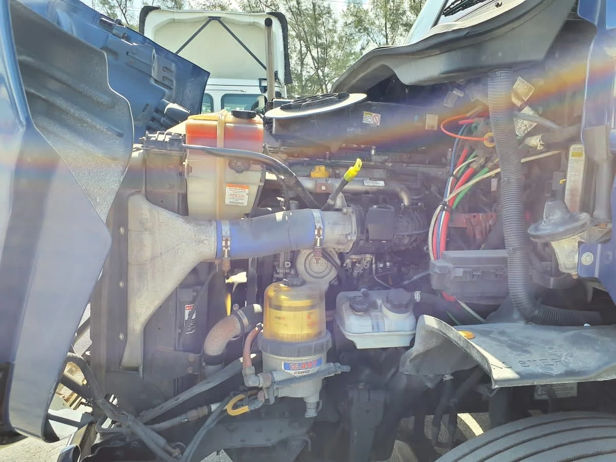 2019 Freightliner Cascadia in Miami, FL — photo 10