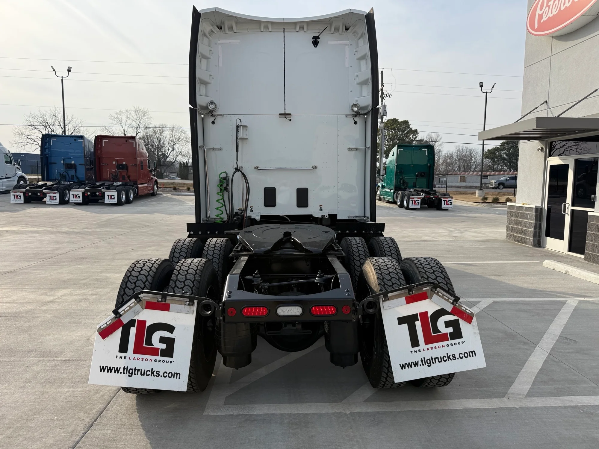 2021 Peterbilt 579 - image 4