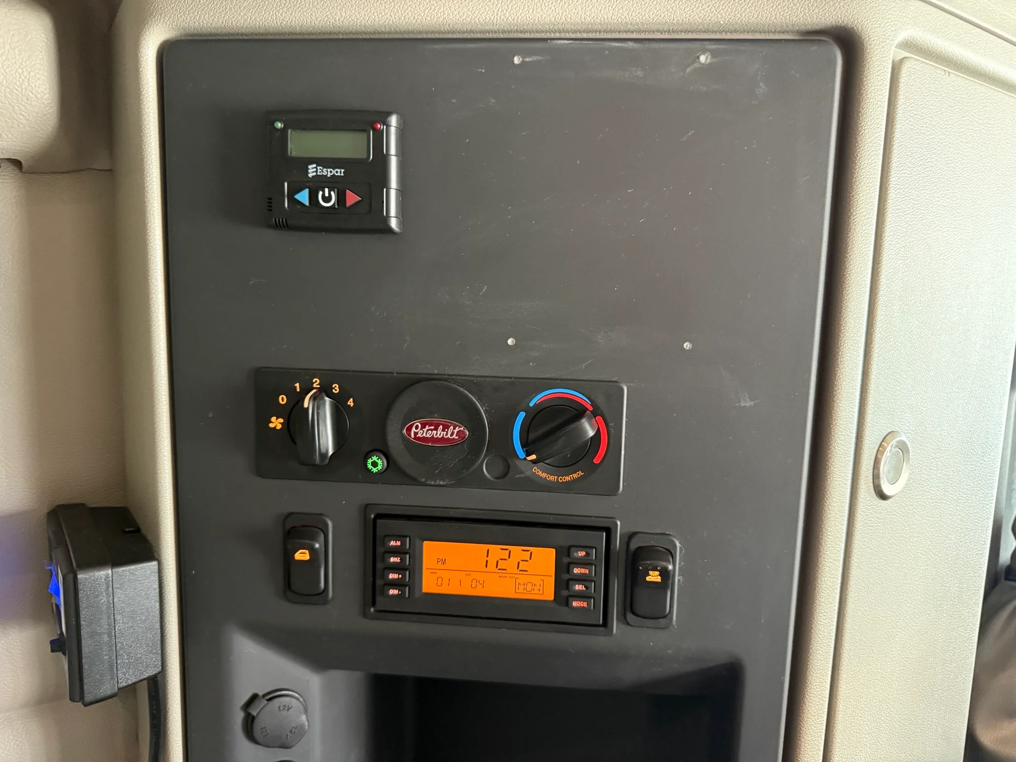 2021 Peterbilt 579 - image 15