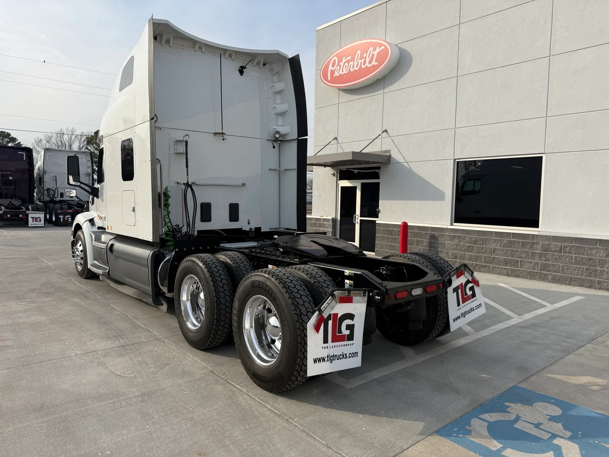 2021 Peterbilt 579 - image 3