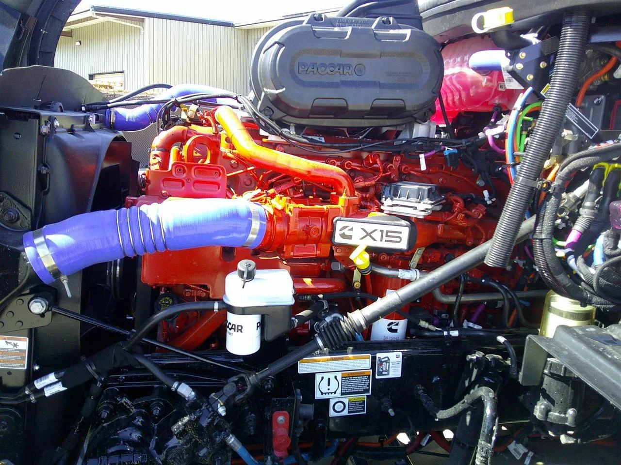 2027 Peterbilt 579 - image 9