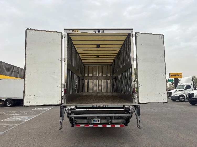 2022 Freightliner eM2 in Phoenix, AZ — photo 8