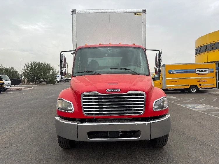 2022 Freightliner eM2 in Phoenix, AZ — photo 2