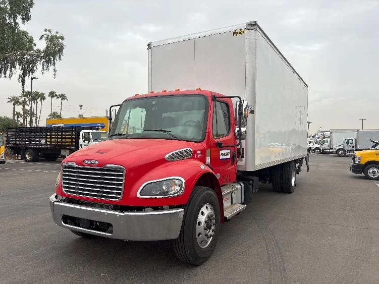 2022 Freightliner eM2 in Phoenix, AZ — photo 3