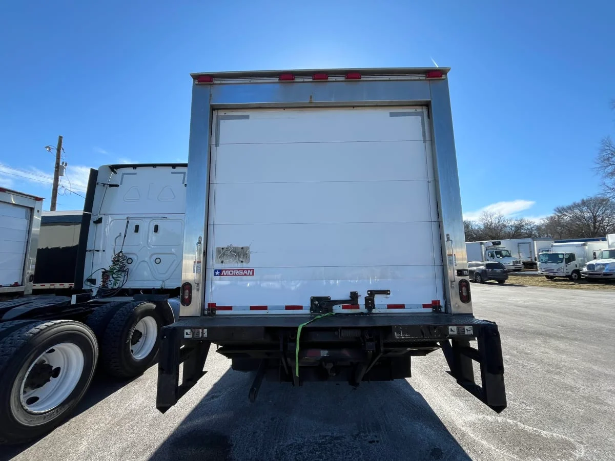 2017 Isuzu NPR - image 5