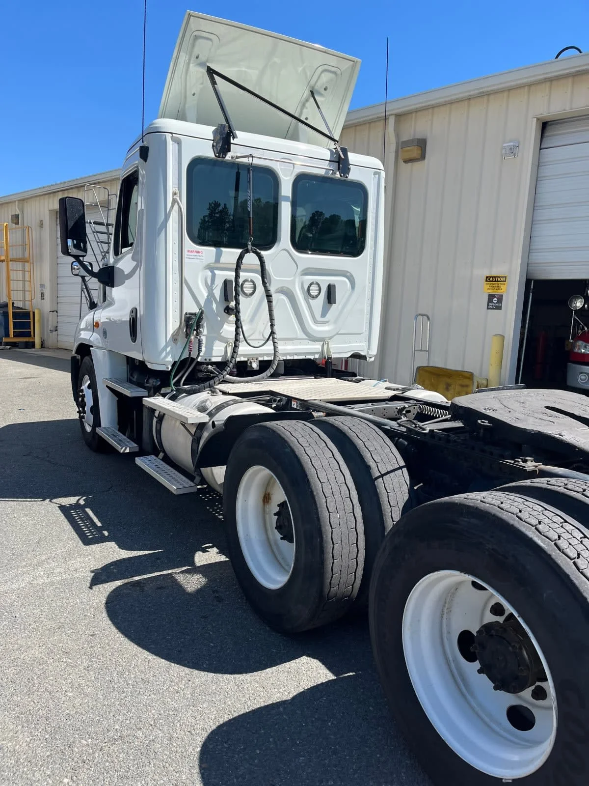 2019 Freightliner Cascadia in Ashland, VA — photo 6