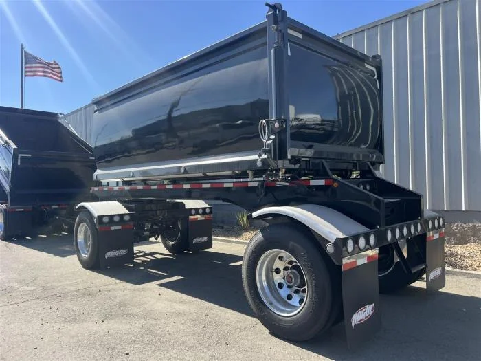 2025 Peterbilt 579 - image 12