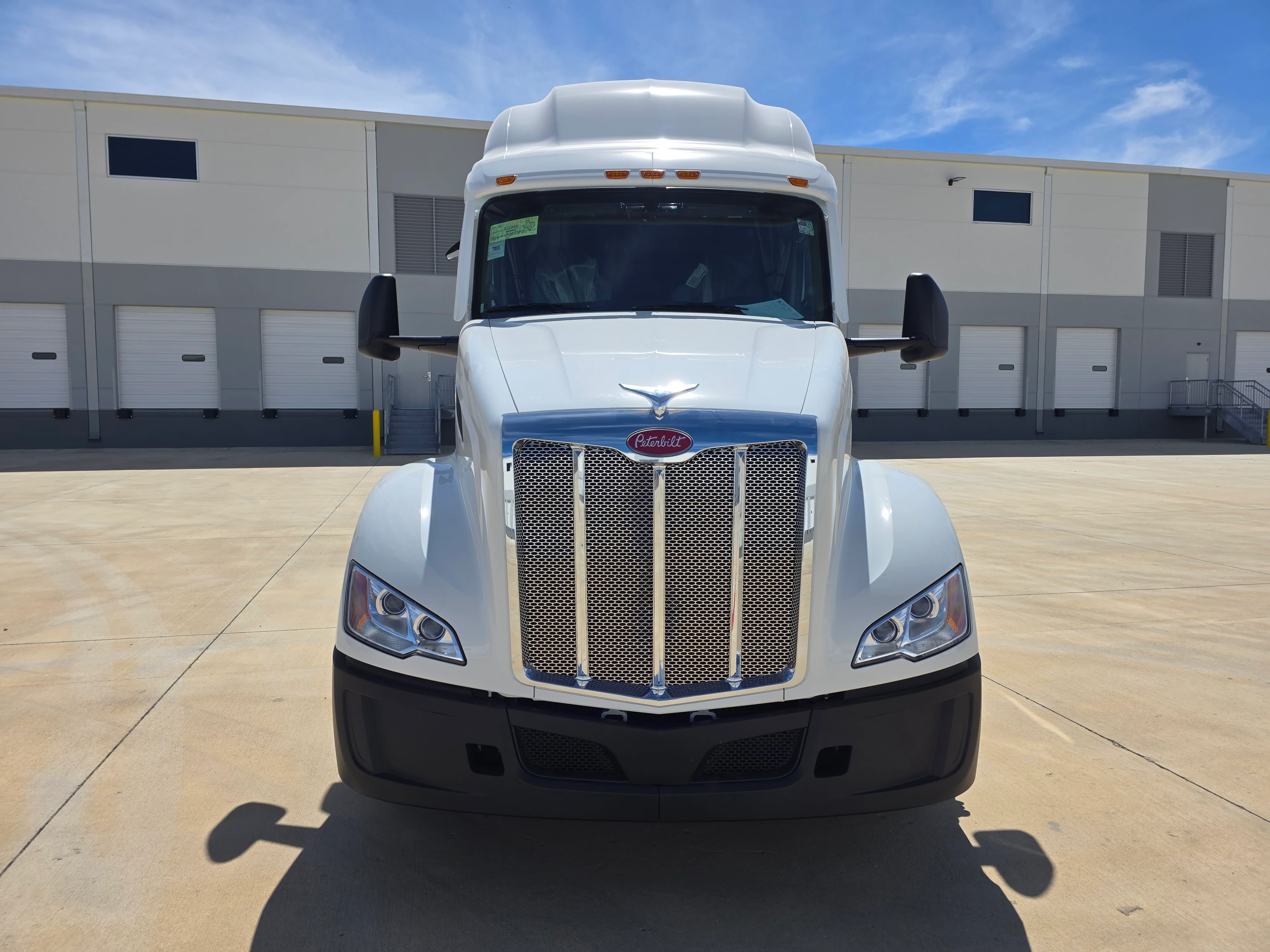 2027 Peterbilt 579 in Portland, OR — photo 8