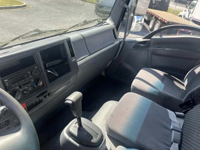 2019 Isuzu FTR - image 11