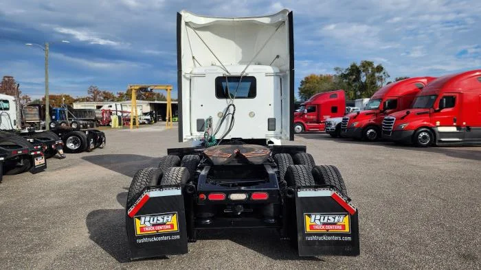 2020 Peterbilt 579 - image 5