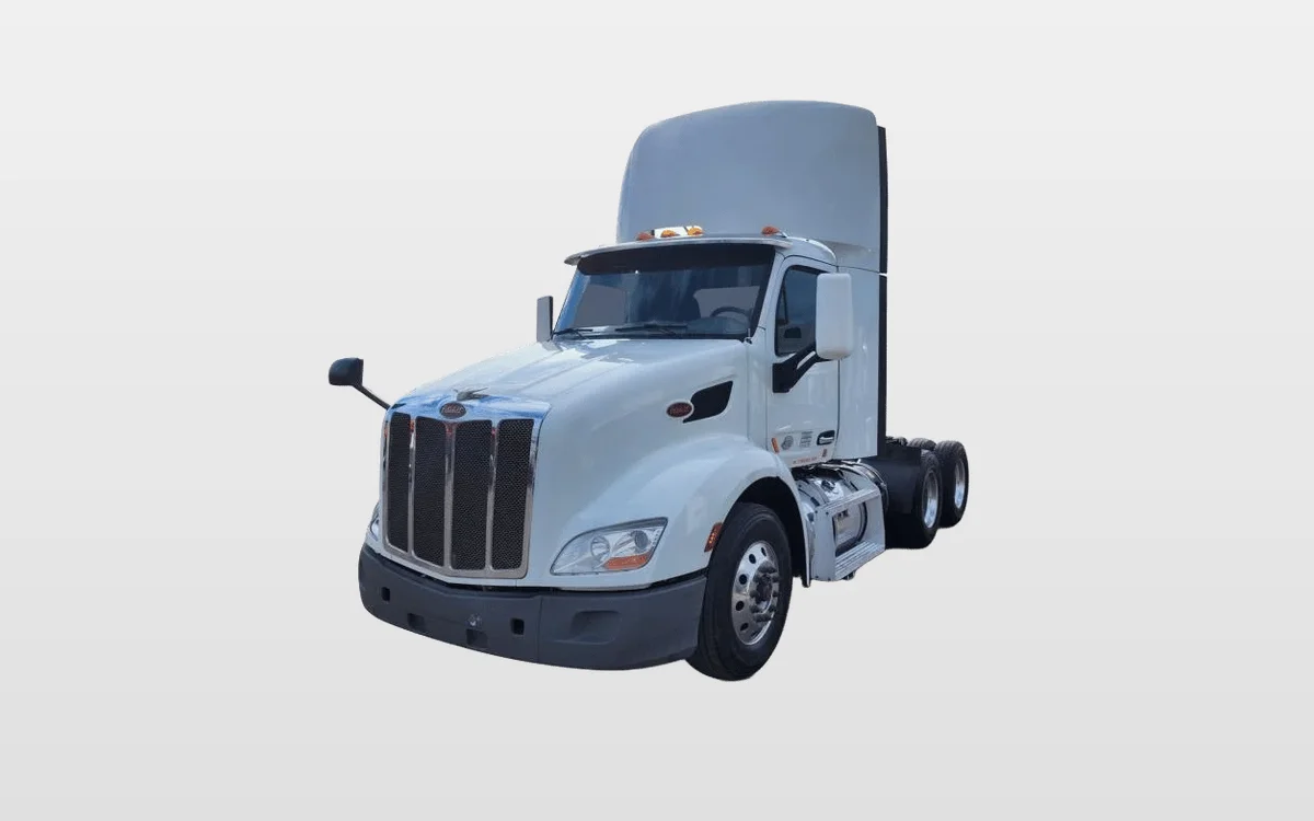 2020 Peterbilt 579 - image 1