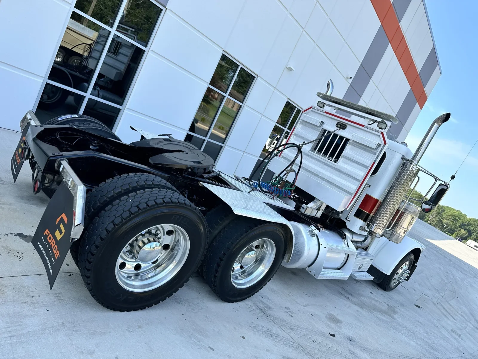 2016 Peterbilt 389 in Greer, SC — photo 11